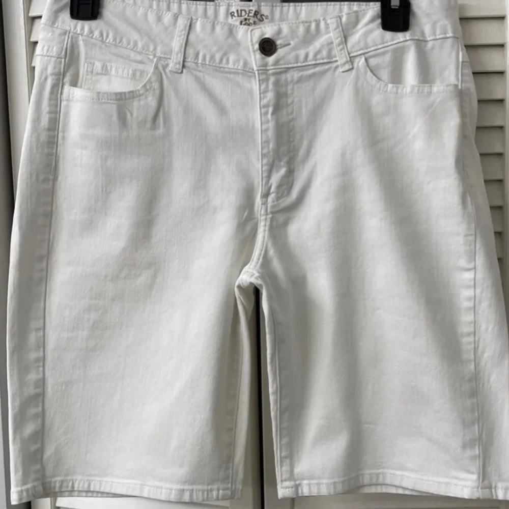 Women’s Shorts (Size L) - Picture 2 of 5